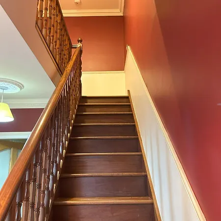 5 Bank House Schull