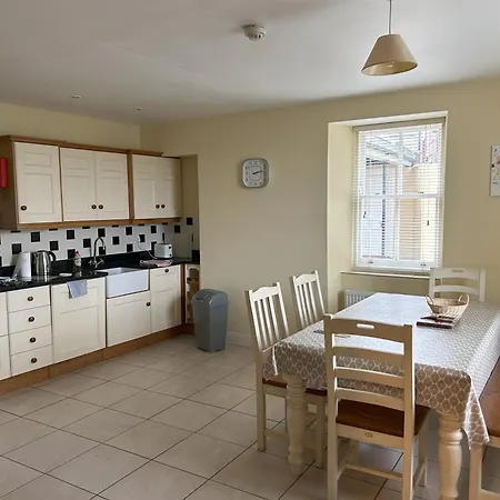 5 Bank House Holiday home *