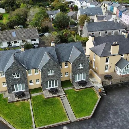 5 Bank House Schull