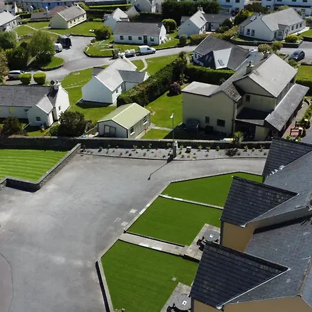 5 Bank House Schull